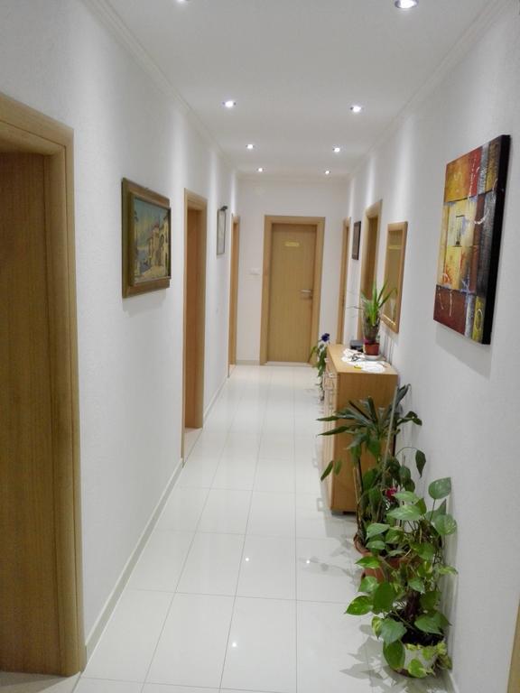 Apartmani Buljubasic Baška Voda المظهر الخارجي الصورة